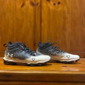 Boys Under Armor cleats